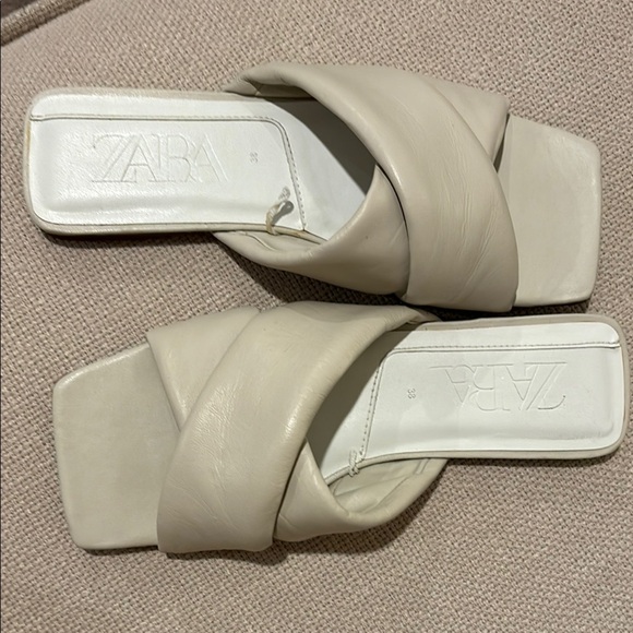 Zara light beige offwhite Flat slipon sandals slides - Picture 4 of 4